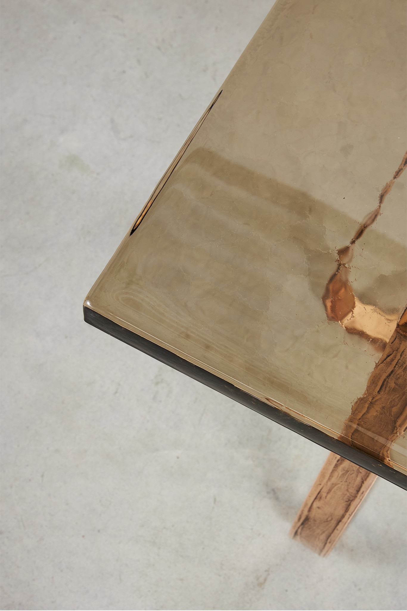 Vetro Coffee Table in Bronze with Fum? Cast-Glass