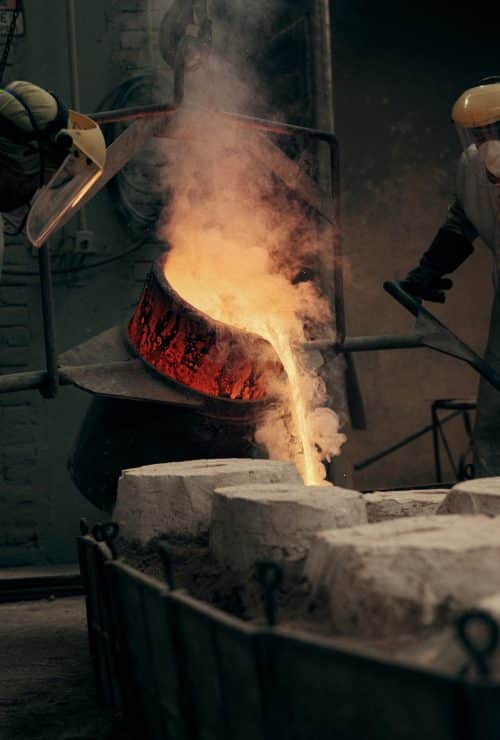 Craftsmanship cast-bronze furnishings - Foundry