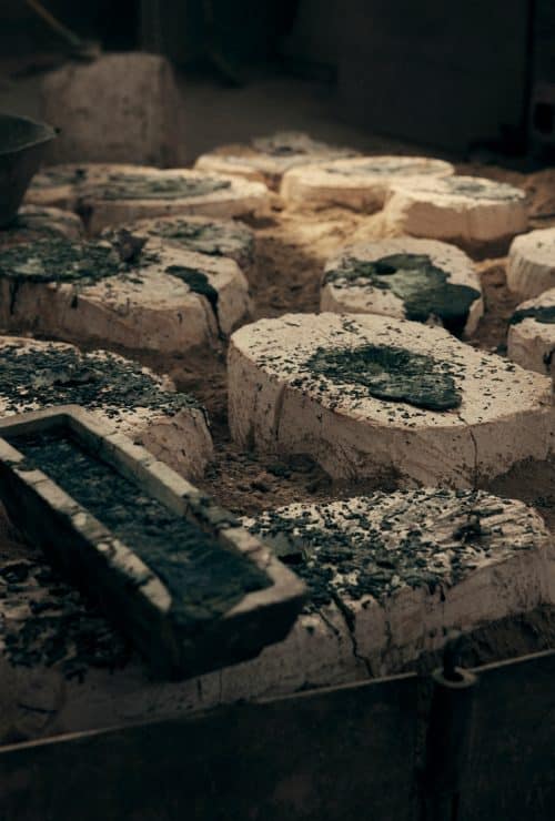 Craftsmanship cast-bronze furnishings - Foundry
